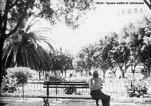 CA f- 015- Square Garbe